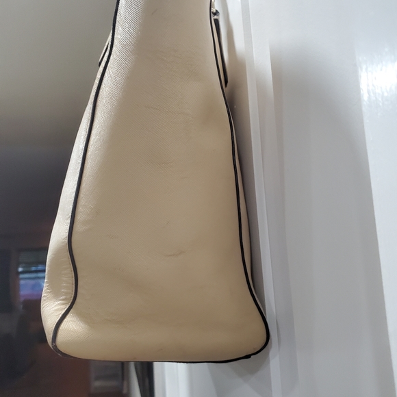 A large Coach bag - Picture 9 of 16